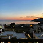 Cyclades Serenity House *