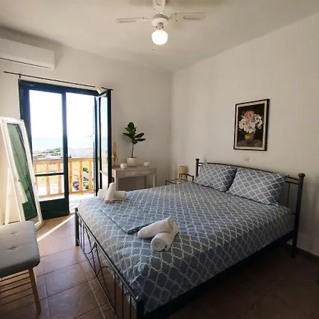 Cyclades Serenity House בית נופש
